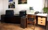 Pisalna miza,omarica,komoda,pograd,televizor,gramofon,hladilnik,...