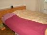Zakonska postelja z nočnima omaricama