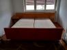 zakonska postelja z omaricama
