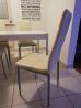 Bela, lepa ohranjena miza 130x80 cm in 4 oblazinjeni stoli iz um.usnja