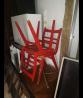 Retro nočna omarica, rdeči stoli