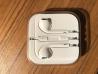 Apple slušalke, neuporabljene, še zapakirane, starejši model