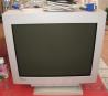 monitor fujitsu 21/22 palcna diagonala, dobra slika, star 9 let, uporabljan 4 leta, zaradi prostorsk