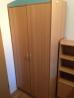 Podarim posteljo 200x90, gard. omaro, 3x pisalno mizo, 2x pis. stol