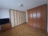 2 veliki garderobni omari in predalnik