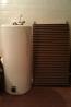 Usnjeni kavč + preproga + bojler + radiator